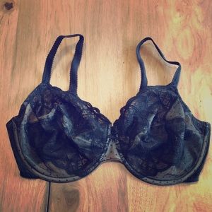 Black lace bra